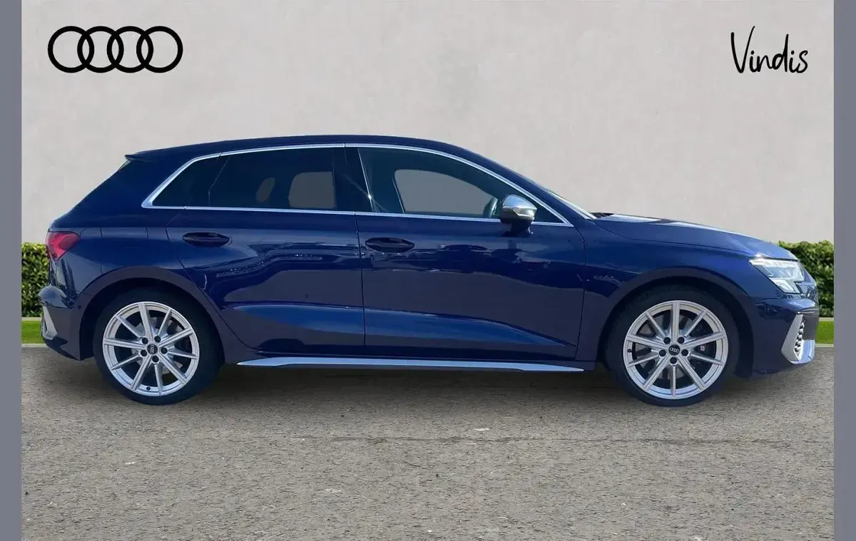 Used Audi S3 Sportback Comfort 310 HP (228 kW) 2023 Blue Hatchback