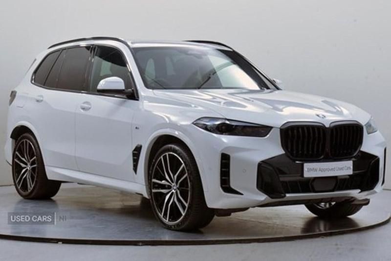 White Used 2025 BMW X5 M Sport SUV | £69,995 (Expensive) - Image 1/1