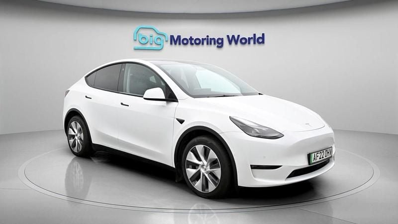 Used Tesla Model Y Long Range AWD 378 kW (514 HP) 2022 White SUV