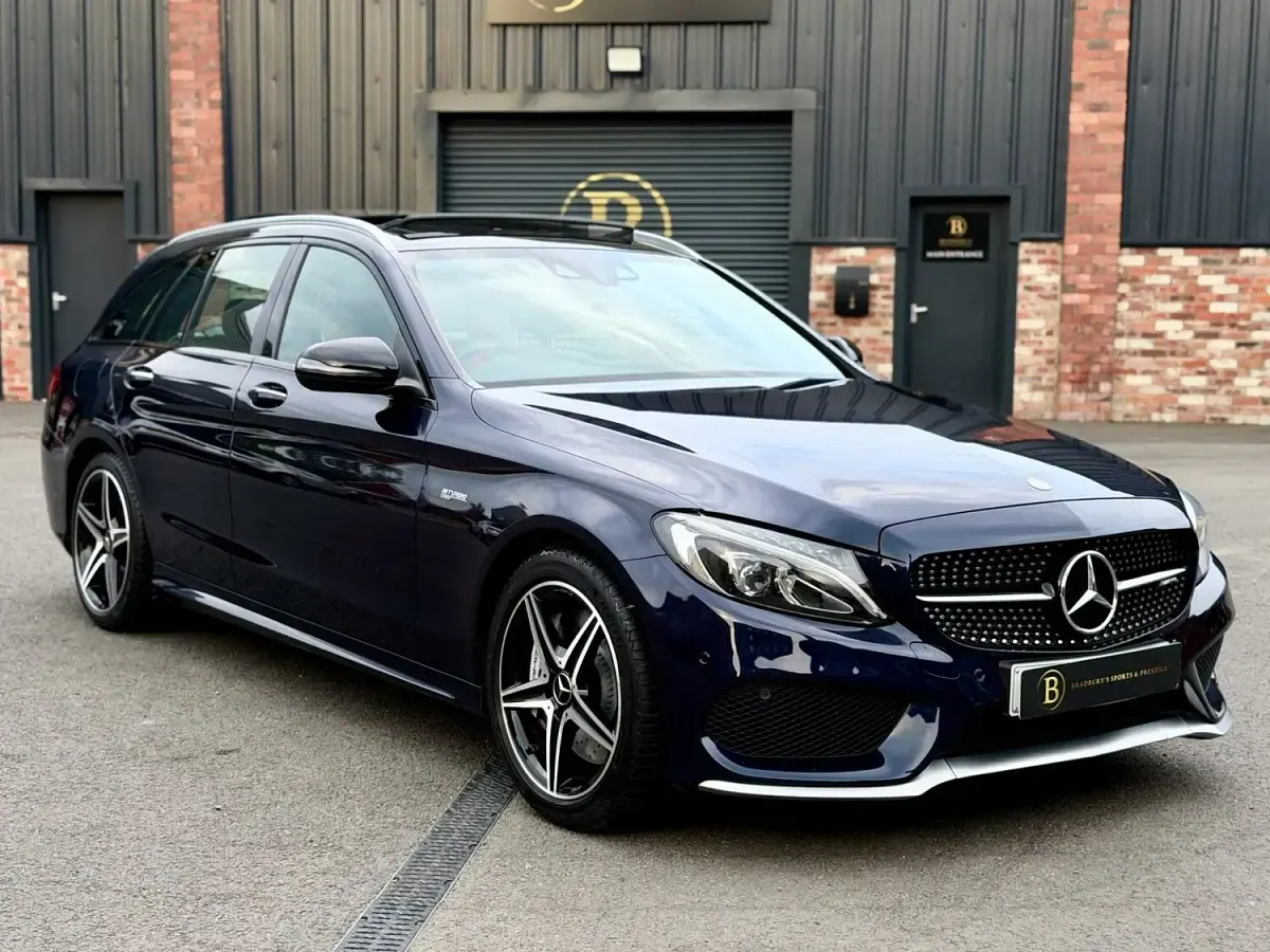 Used Mercedes C43 AMG AMG 361 HP (265 kW) 2016 Blue Estate