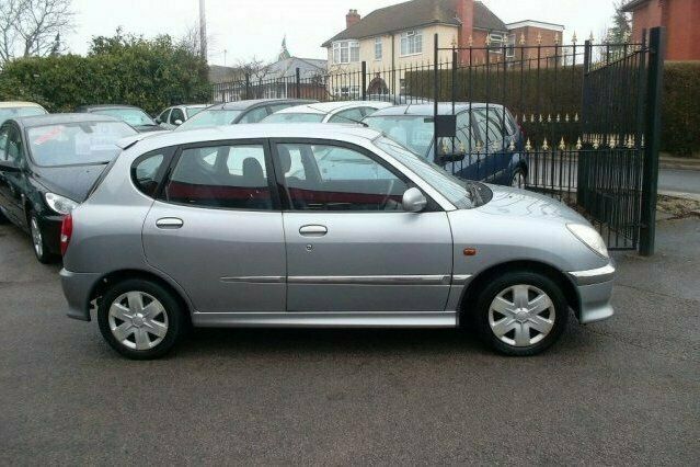 Used 2001 Daihatsu Sirion Hatchback | £995 (Super price) - Image 1/4