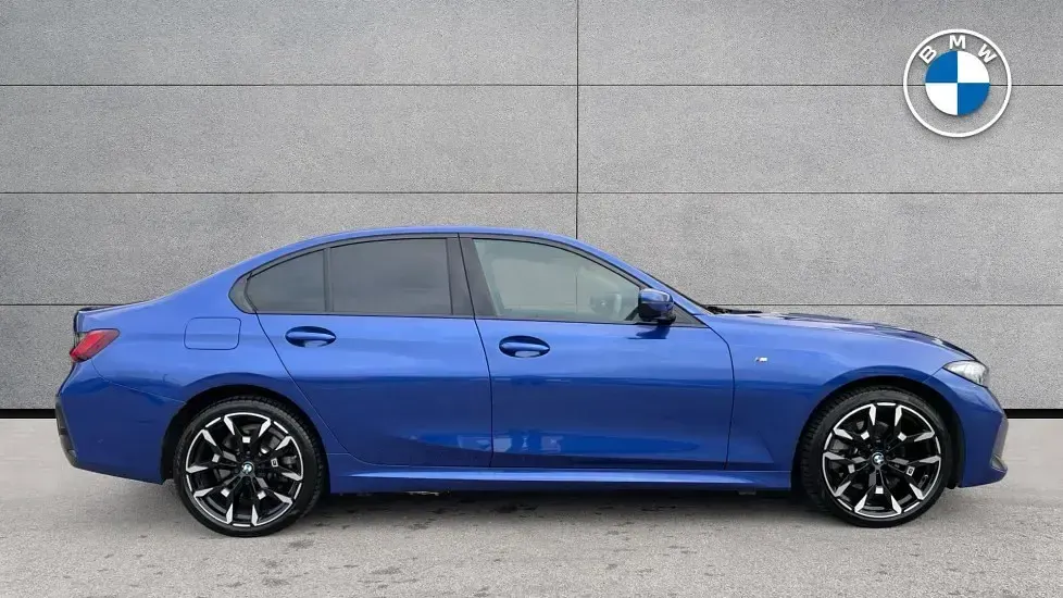 Usado BMW 330e M Sport 288 CV (211 kW) 2025 Azul