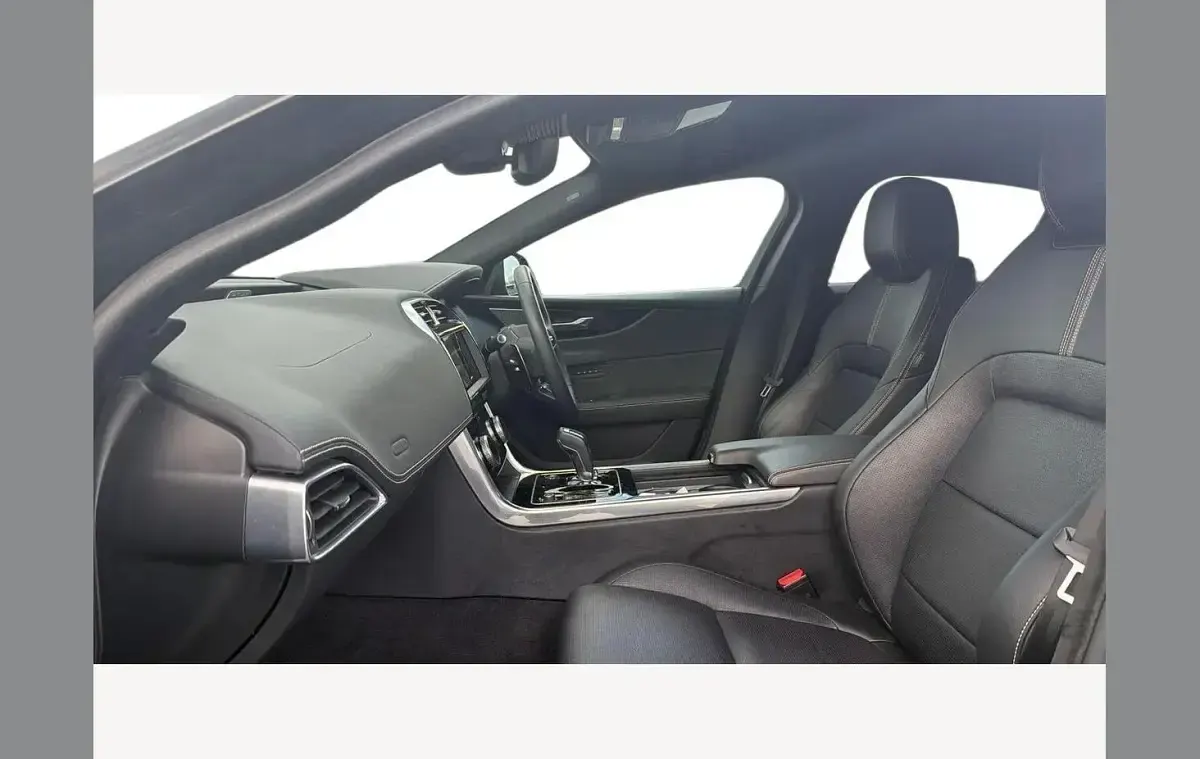 Used Jaguar XE R-Dynamic 204 HP (150 kW) 2024 Black Sedan
