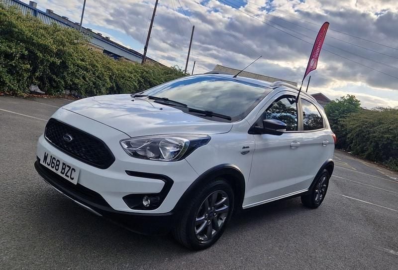 White Used 2018 Ford Ka Plus Active Hatchback | £5,795 (Super price) - Image 1/4