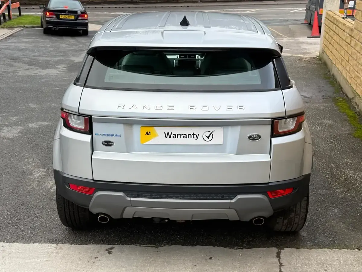 Used Land Rover Range Rover evoque SE 2016 Silver Estate