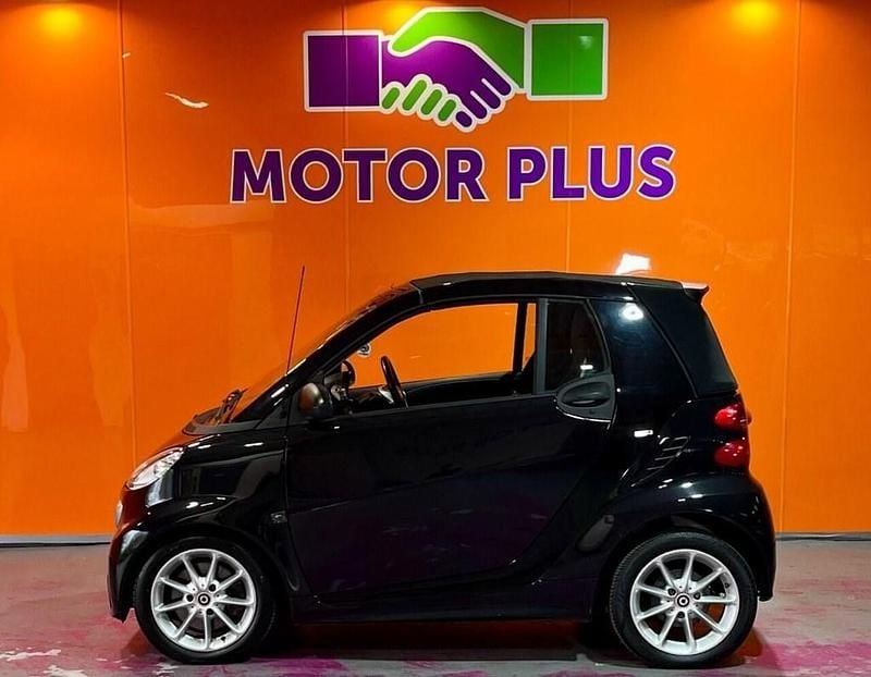 Used Smart ForTwo Cabrio Passion 71 HP (52 kW) 2014 Black Cabriolet