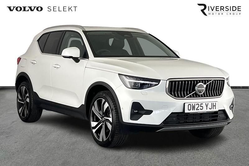 Used Volvo XC40 Ultra 163 HP (119 kW) 2025 Crystal white SUV