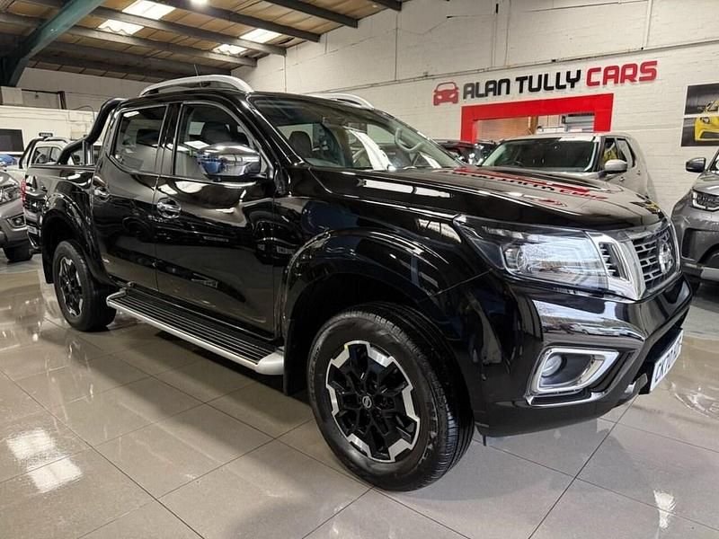 Black Used 2020 Nissan Navara Tekna Pickup | £20,950 (A bit pricey) - Image 1/4