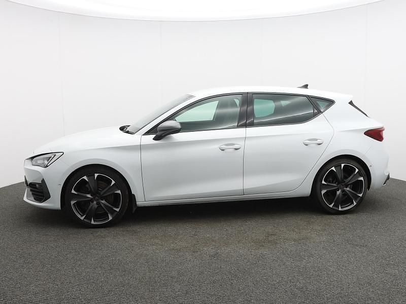 Used Cupra Leon VZ2 310 HP (228 kW) 2023 White Hatchback