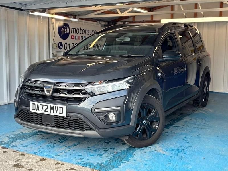 Grey Used 2022 Dacia Jogger Extreme MPV | £13,990 (Fair price) - Image 1/3