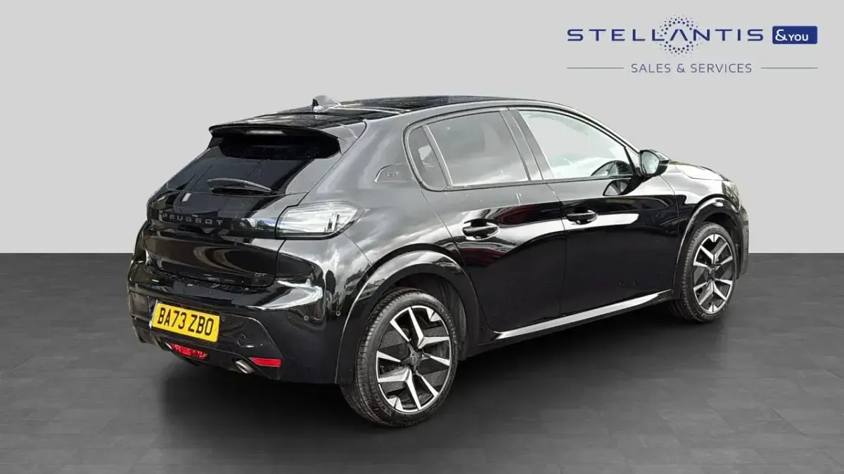 Used Peugeot 208 GT 99 HP (72 kW) 2024 Black Hatchback