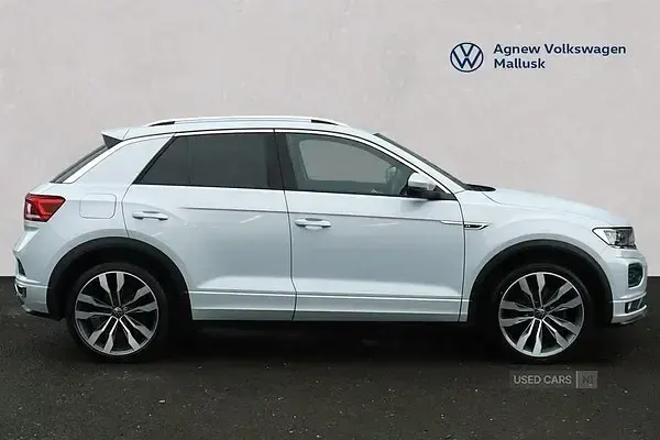 Usado VW T-Roc R-line 150 CV (110 kW) 2022 Plateado SUV