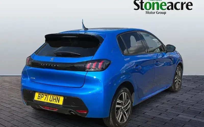 Used Peugeot 208 Allure Premium 102 HP (75 kW) 2022 Blue Hatchback