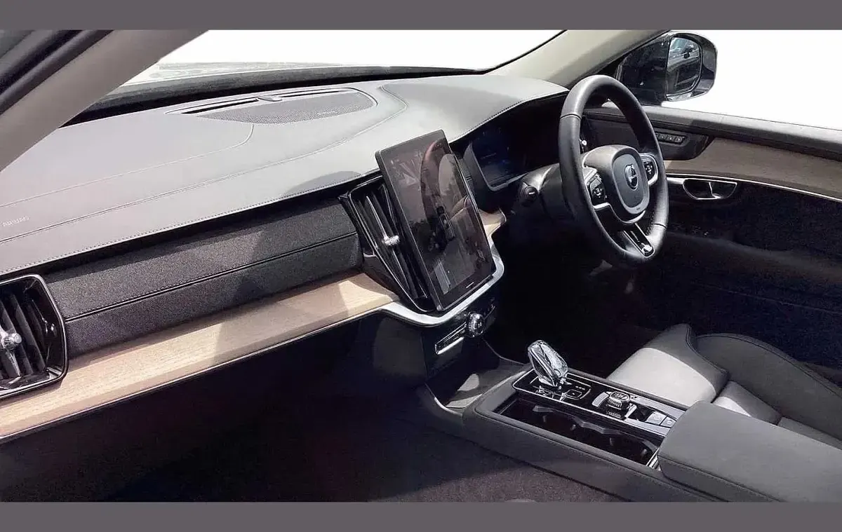 Used Volvo XC90 Plus 455 HP (334 kW) 2025 Grey SUV