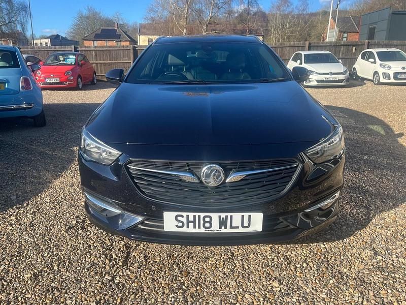 Used Vauxhall Insignia SRi 170 HP (125 kW) 2018 Blue Estate