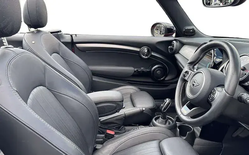 Used Mini Cooper S Cabriolet Exclusive 178 HP (130 kW) 2022 Red Cabriolet