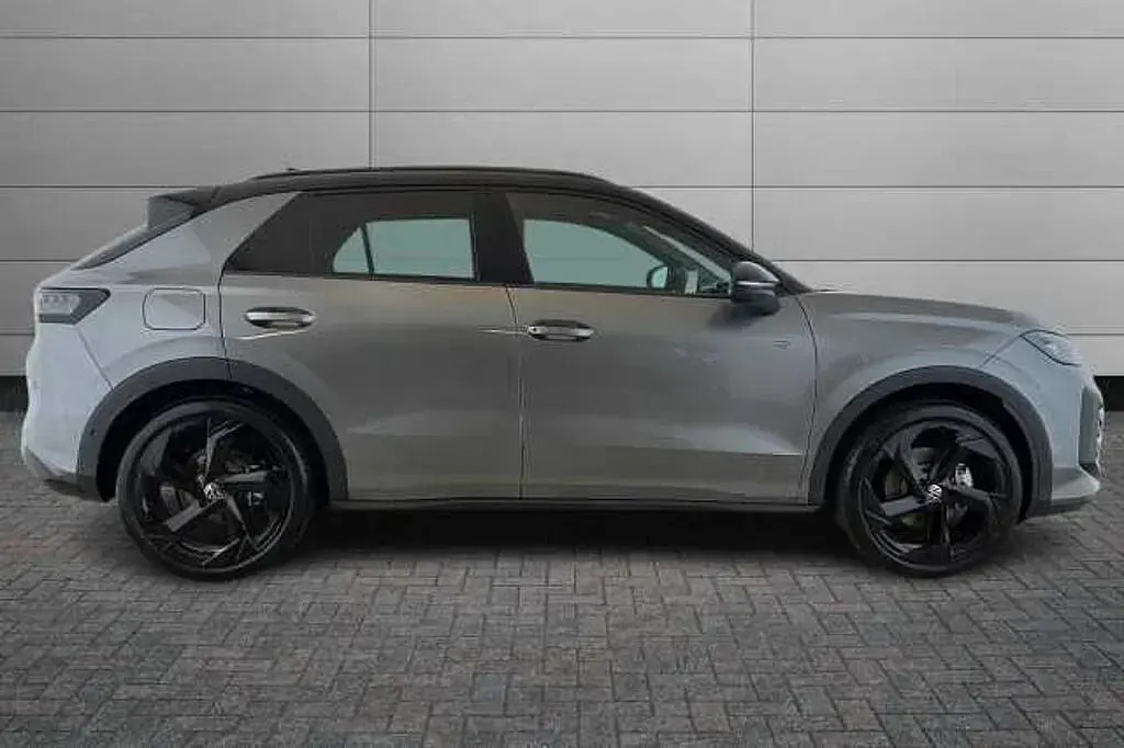 New VW T-Roc 150 HP (110 kW) 2026 SUV