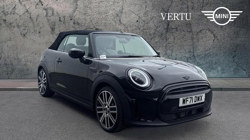 Black Used 2021 Mini Cooper Exclusive Hatchback | £16,345 (Good price) - Image 1/4