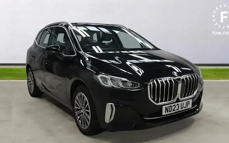 Used BMW 225 Active Tourer Luxury Line 245 HP (180 kW) 2023 MPV
