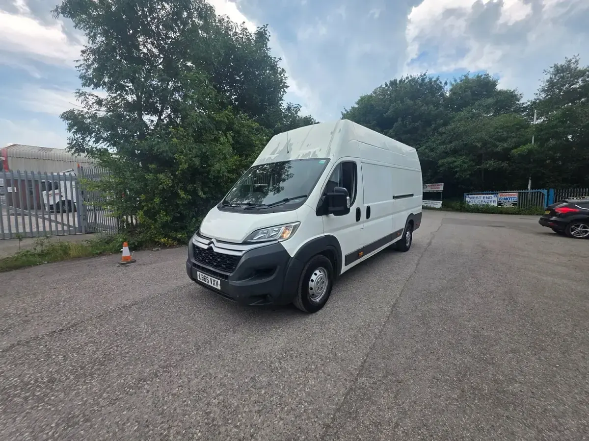 Used Citroën Relay 130 HP (95 kW) 2017 White Van
