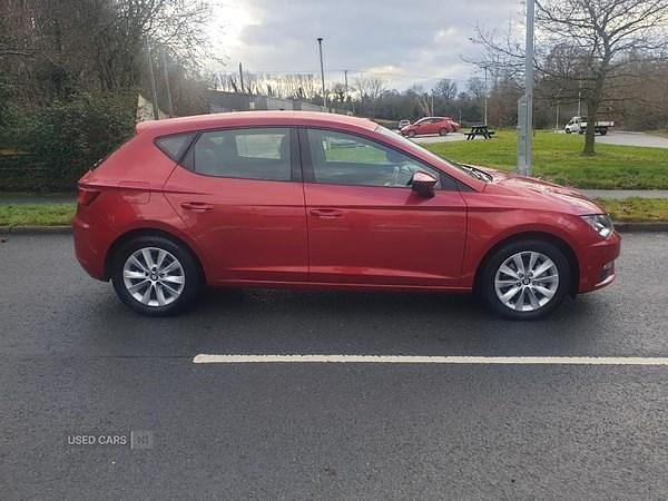 Used Seat Leon SE 115 HP (84 kW) 2020 Red Hatchback