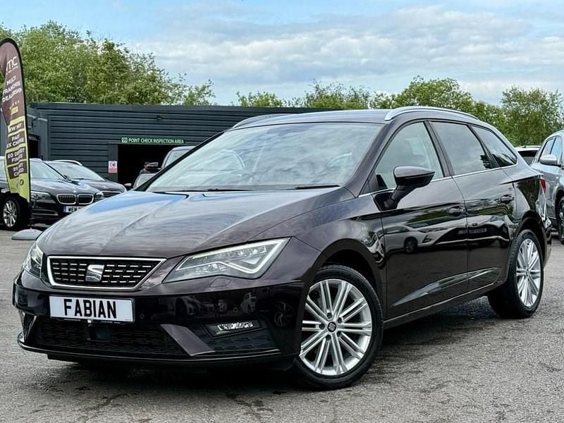 Used Seat Leon ST XCELLENCE 150 HP (110 kW) 2018 Purple Estate