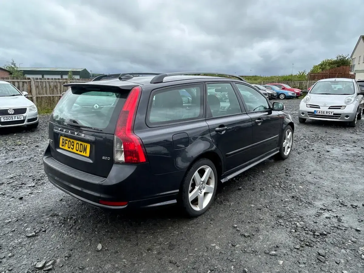 Used Volvo V50 136 HP (100 kW) 2009 Black Estate