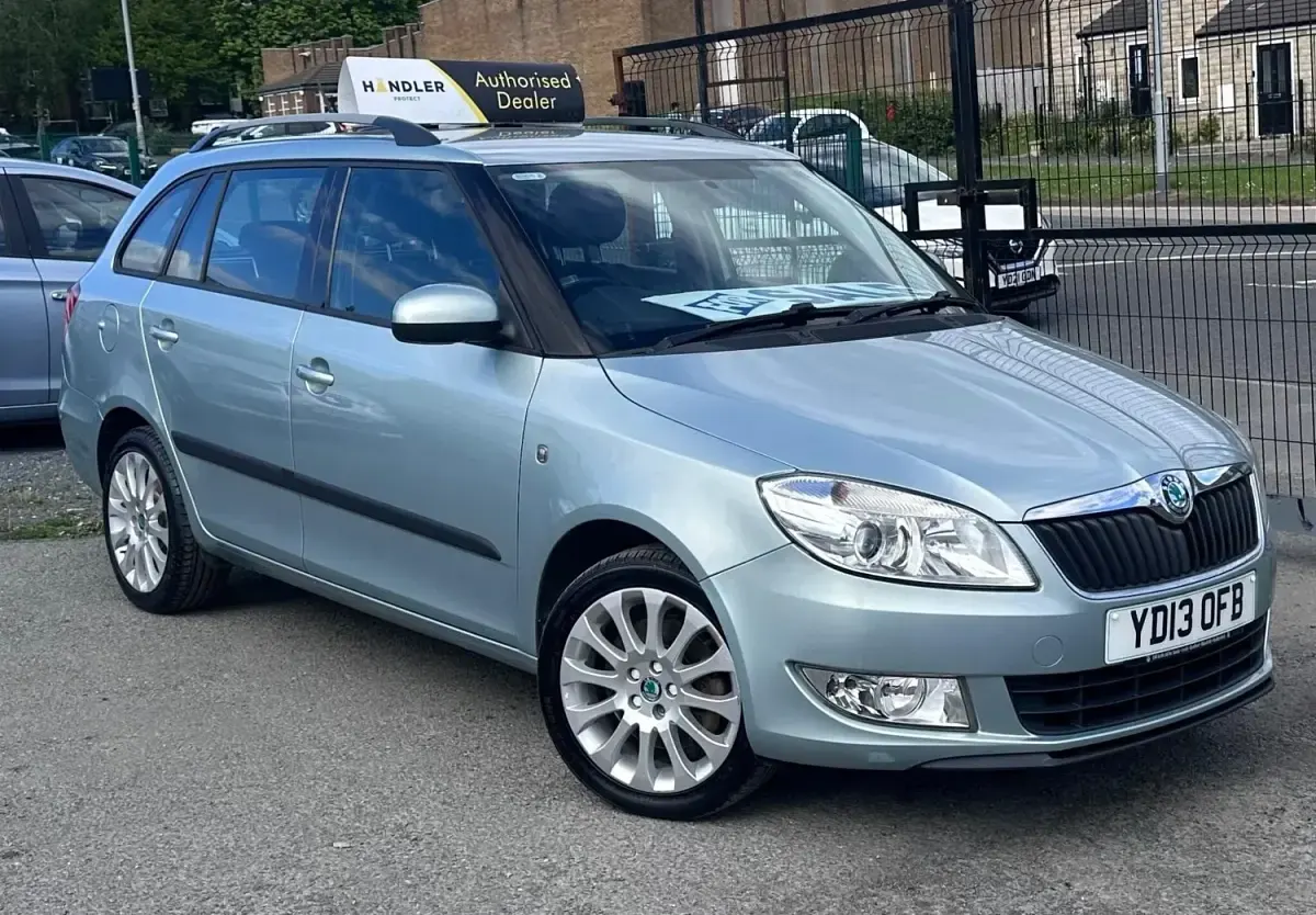 Begagnad Skoda Fabia Elegance 2013 Grön Kombi