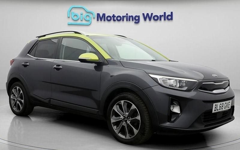 Used 2017 Kia Stonic First Edition SUV | £9,000 (A bit pricey) - Image 1/4