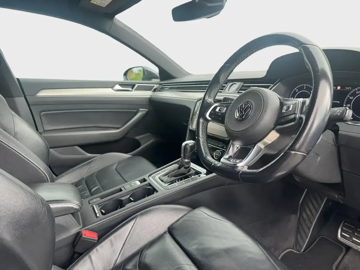 Used VW Arteon R-line 150 HP (110 kW) 2018 Grey Hatchback