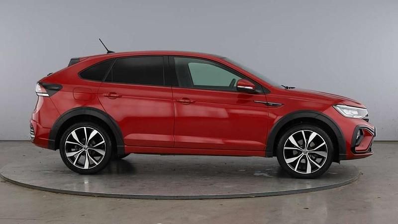 Used VW Taigo R-line 110 HP (80 kW) 2023 Kings red premium SUV