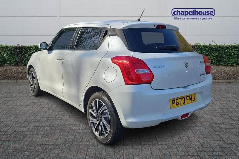 Used Suzuki Swift SZ-L 2024 White Hatchback
