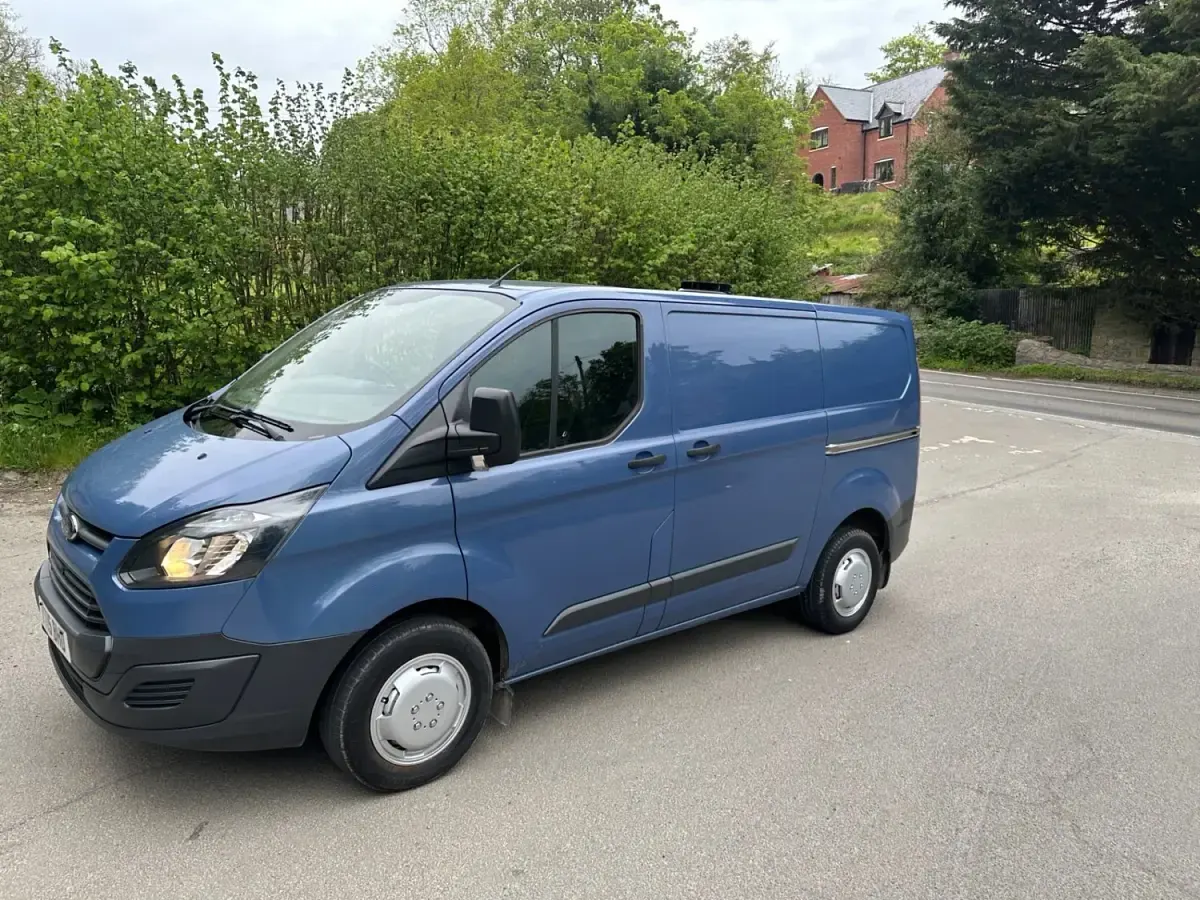 Używany Ford Transit Custom 100 KM (73 kW) 2015 Niebieski Van