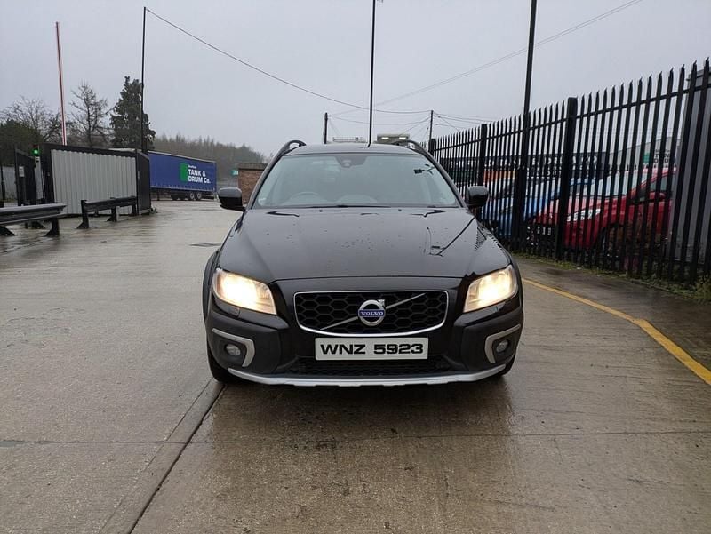 Used Volvo XC70 SE 220 HP (161 kW) 2015 Black Estate