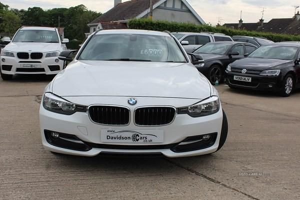 Used BMW 320 Sport Line 2013 White Estate