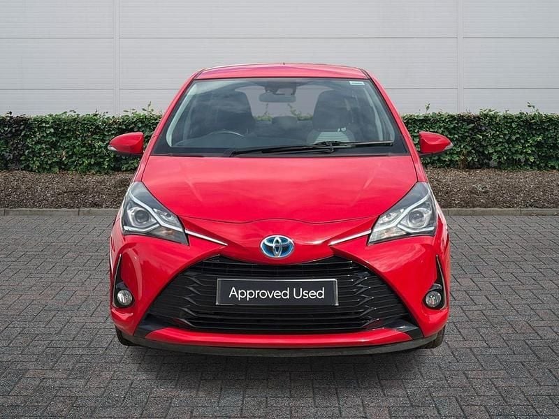 Used Toyota Yaris Hybrid 2019 Red Hatchback