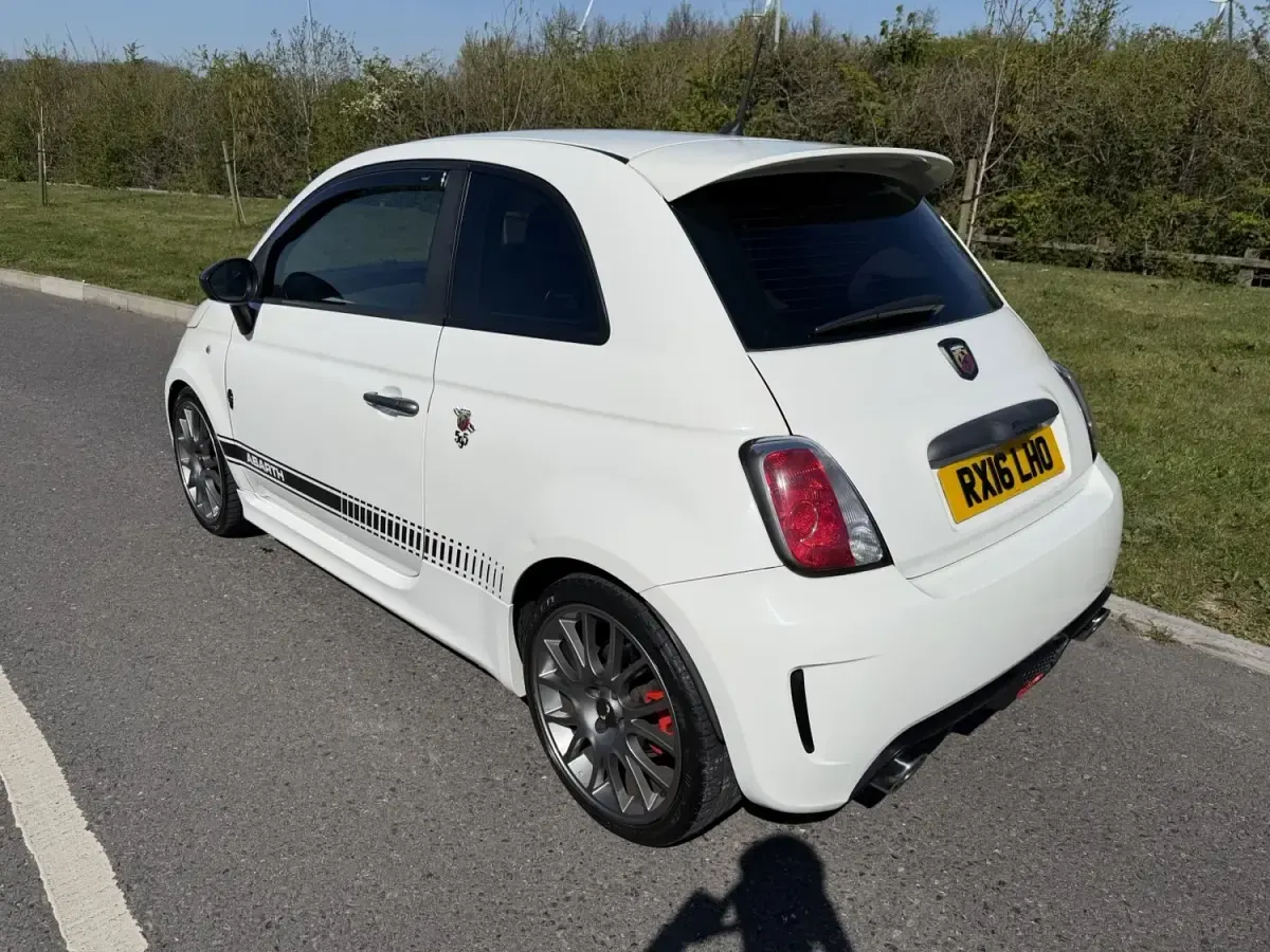 Używany Abarth 595 140 KM (102 kW) 2016 Biały Hatchback