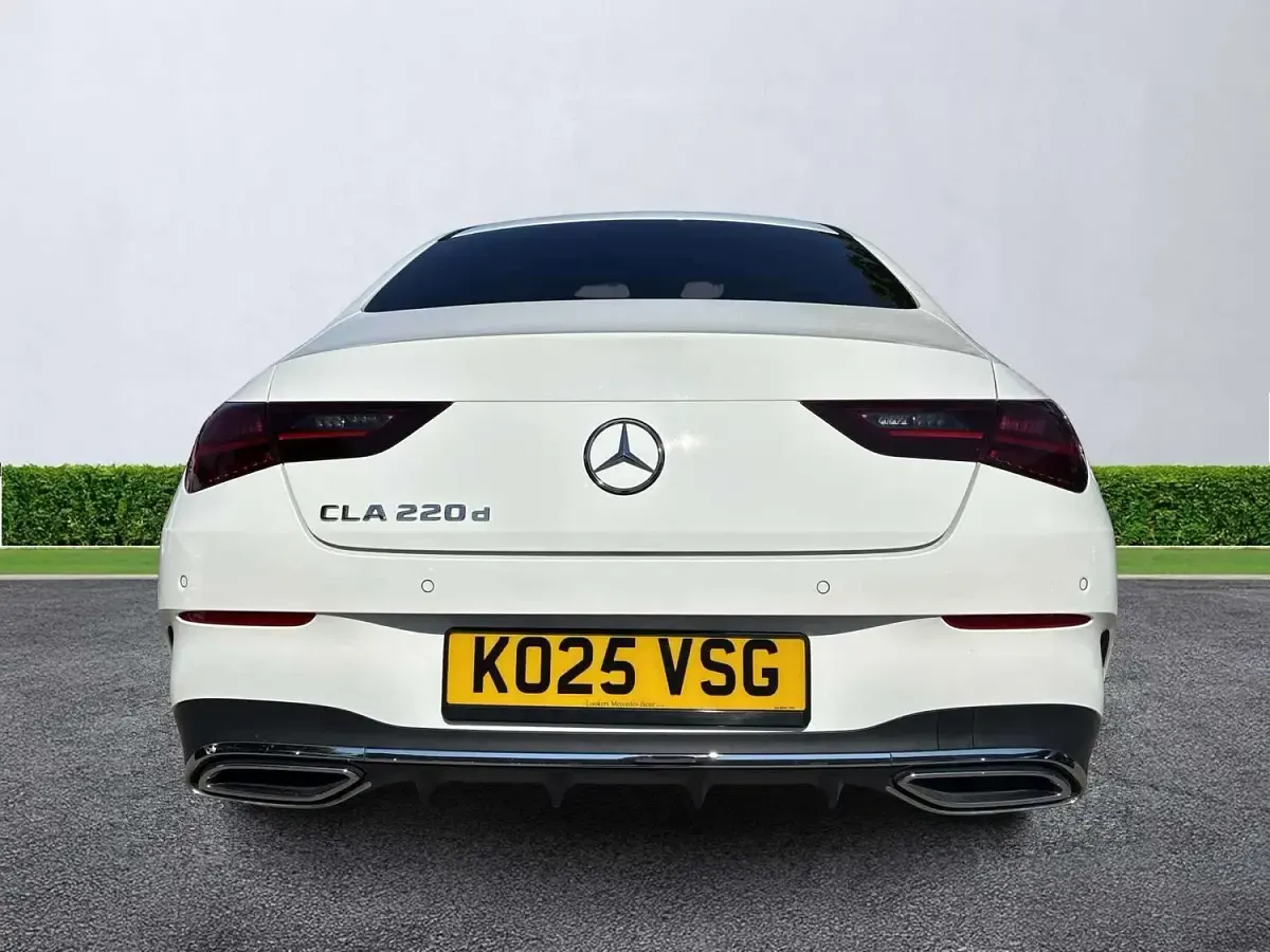 Used Mercedes CLA220 Executive 190 HP (139 kW) 2025 White Coupe