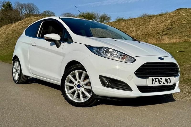 White Used 2016 Ford Fiesta Titanium Hatchback | £5,297 (Fair price) - Image 1/1