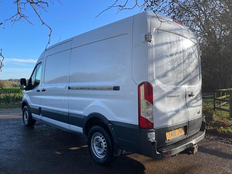 Used Ford Transit 125 HP (91 kW) 2015 White Van