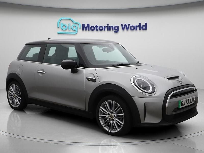 Silver Used 2023 Mini Cooper SE Hatch Hatchback | £16,200 (Fair price) - Image 1/4