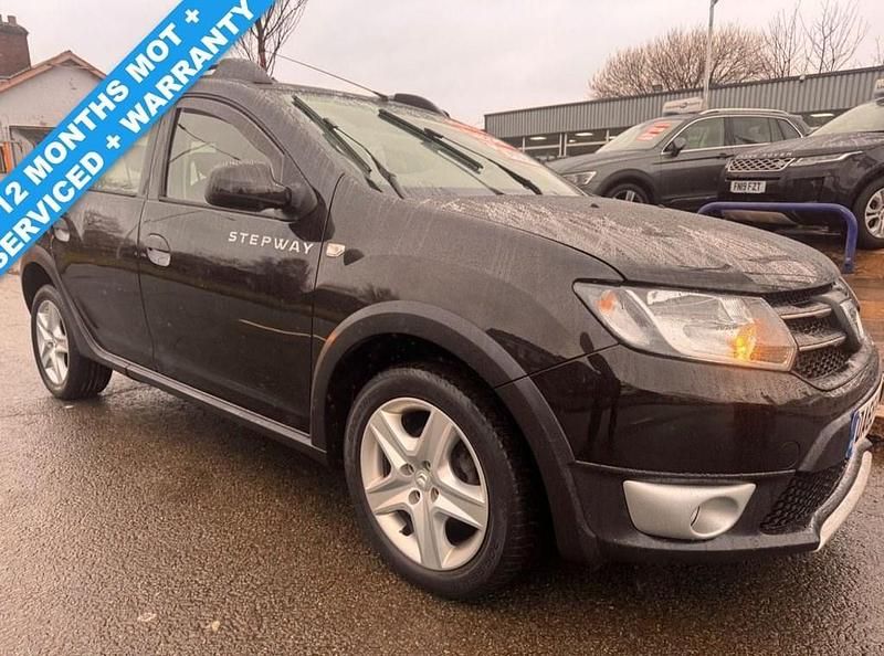 Used Dacia Sandero Lauréate 90 HP (66 kW) 2015 Black Hatchback
