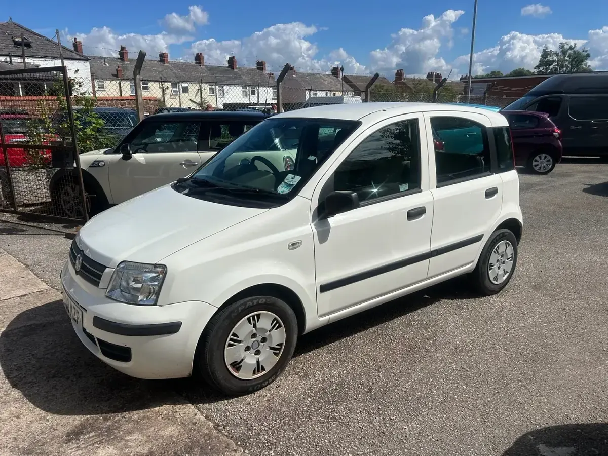 Used Fiat Panda Dynamic 60 HP (44 kW) 2008 White Hatchback