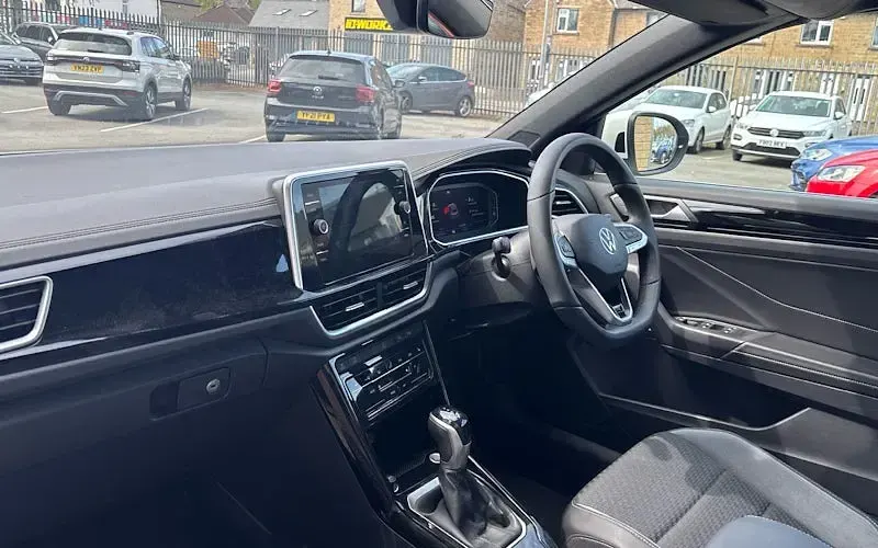 Used VW T-Roc Cabriolet R-line 150 HP (110 kW) 2025 Other Cabriolet