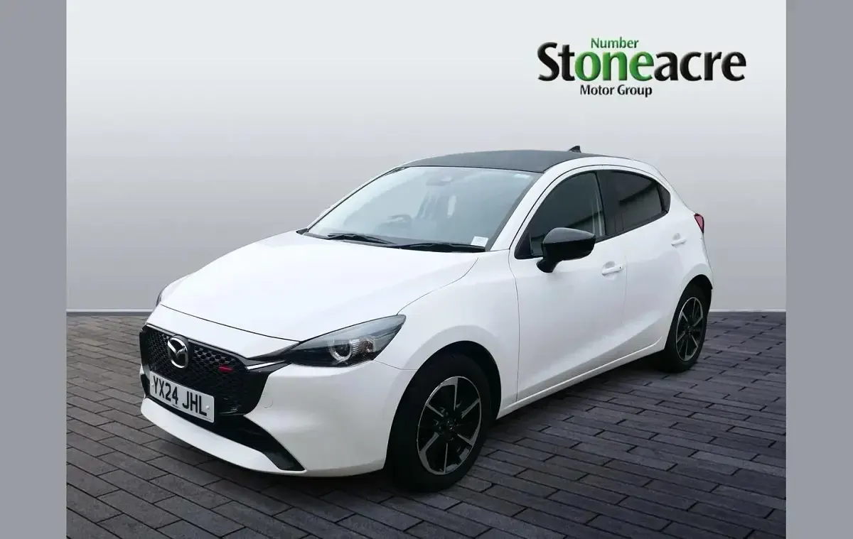 Usado Mazda 2 Homura-Aka 116 HP (85 kW) 2024 Branco Citadino