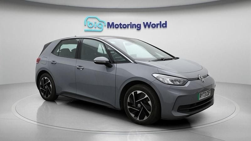 Grey Used 2024 VW ID.3 Pro Hatchback | £18,800 (Good price) - Image 1/4