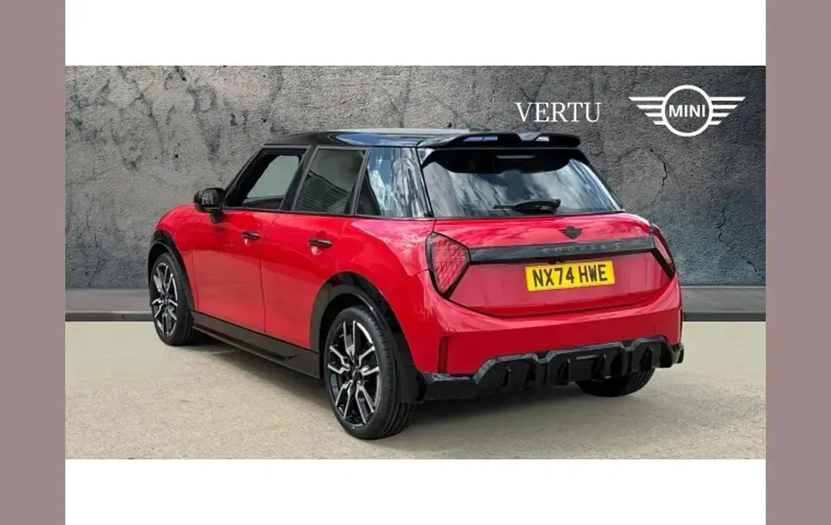 Used Mini Cooper Sport 200 HP (147 kW) 2024 Red Hatchback