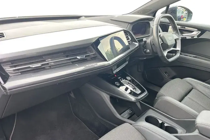 Used Audi Q4 Sportback e-tron Comfort 147 kW (201 HP) 2022 Aurora violet SUV