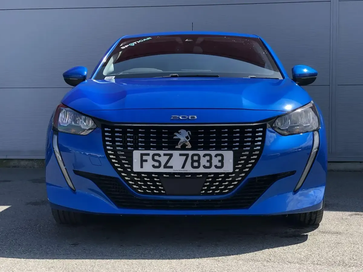 Used Peugeot 208 Allure Premium 99 HP (72 kW) 2022 Blue Hatchback