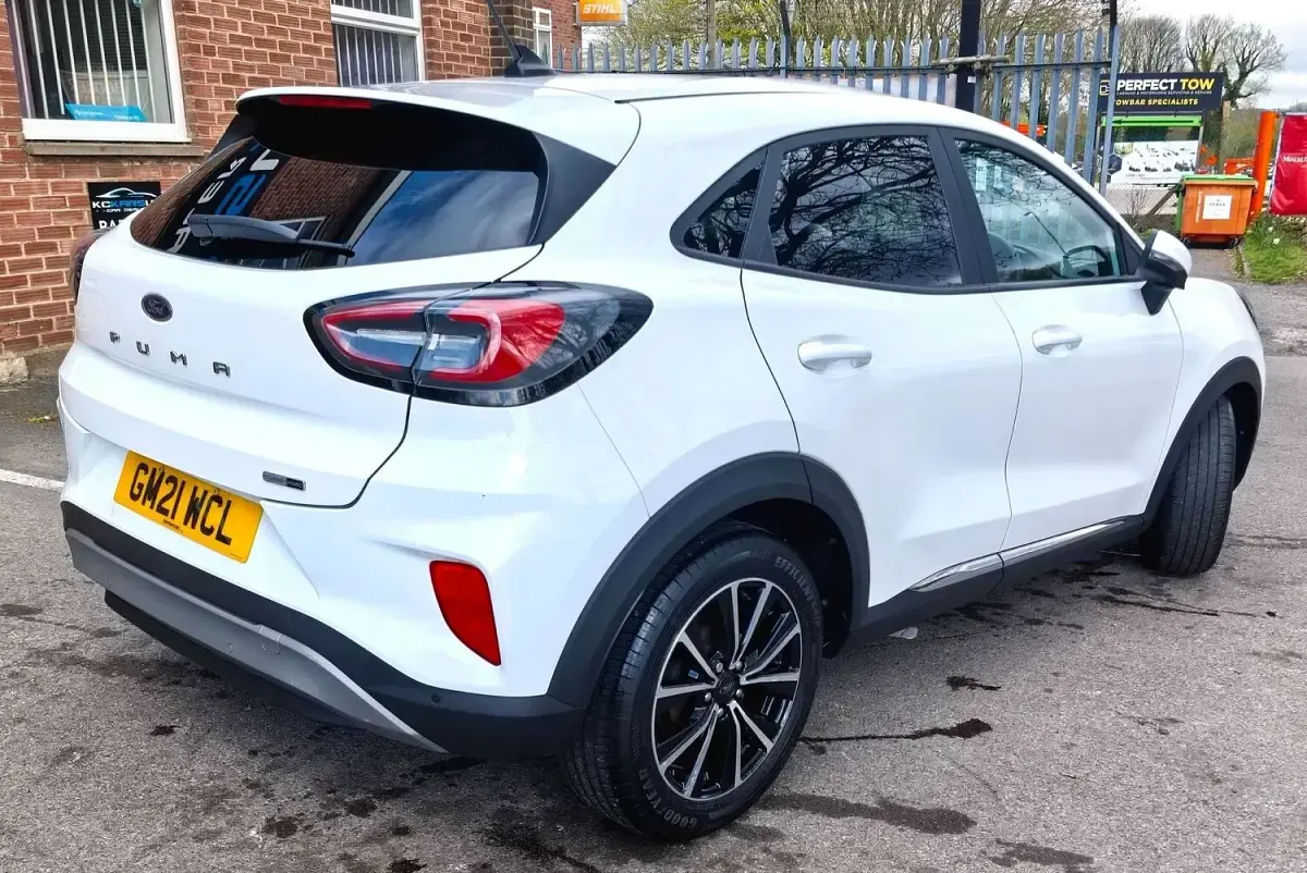 Used Ford Puma Titanium 125 HP (91 kW) 2021 White SUV